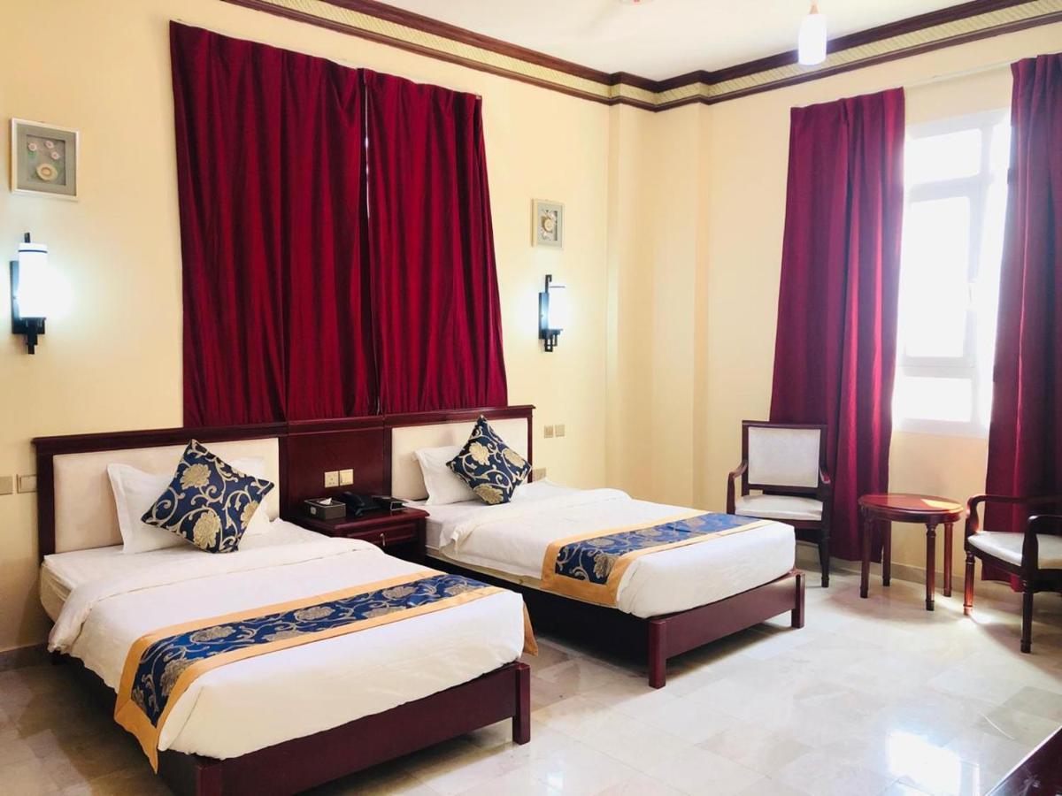 Farah Hotel Apartment Маскат Экстерьер фото